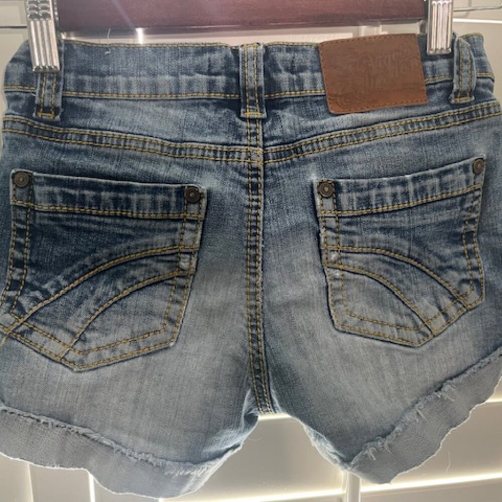 Girls Vigoss Jean Shorts size 12 + FREE Levis Girls Shorty Shorts size 12